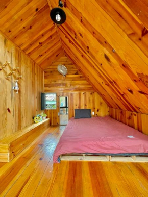 Homestay Nhà Bên Đồi